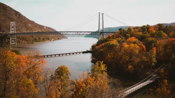 Hudson River photograph